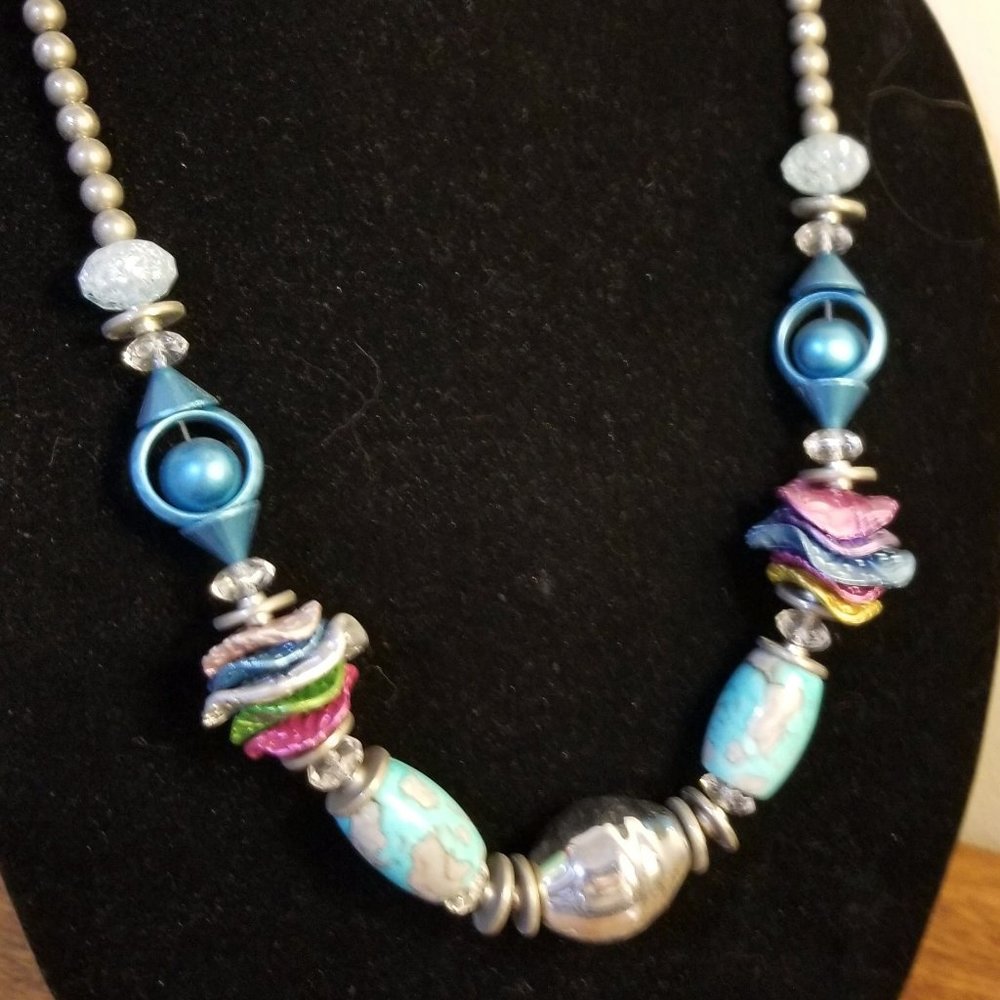 Multicolor Necklace with Chunky Beads & Faux Pearl